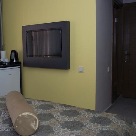 Itimat Otel Urla Esterno foto