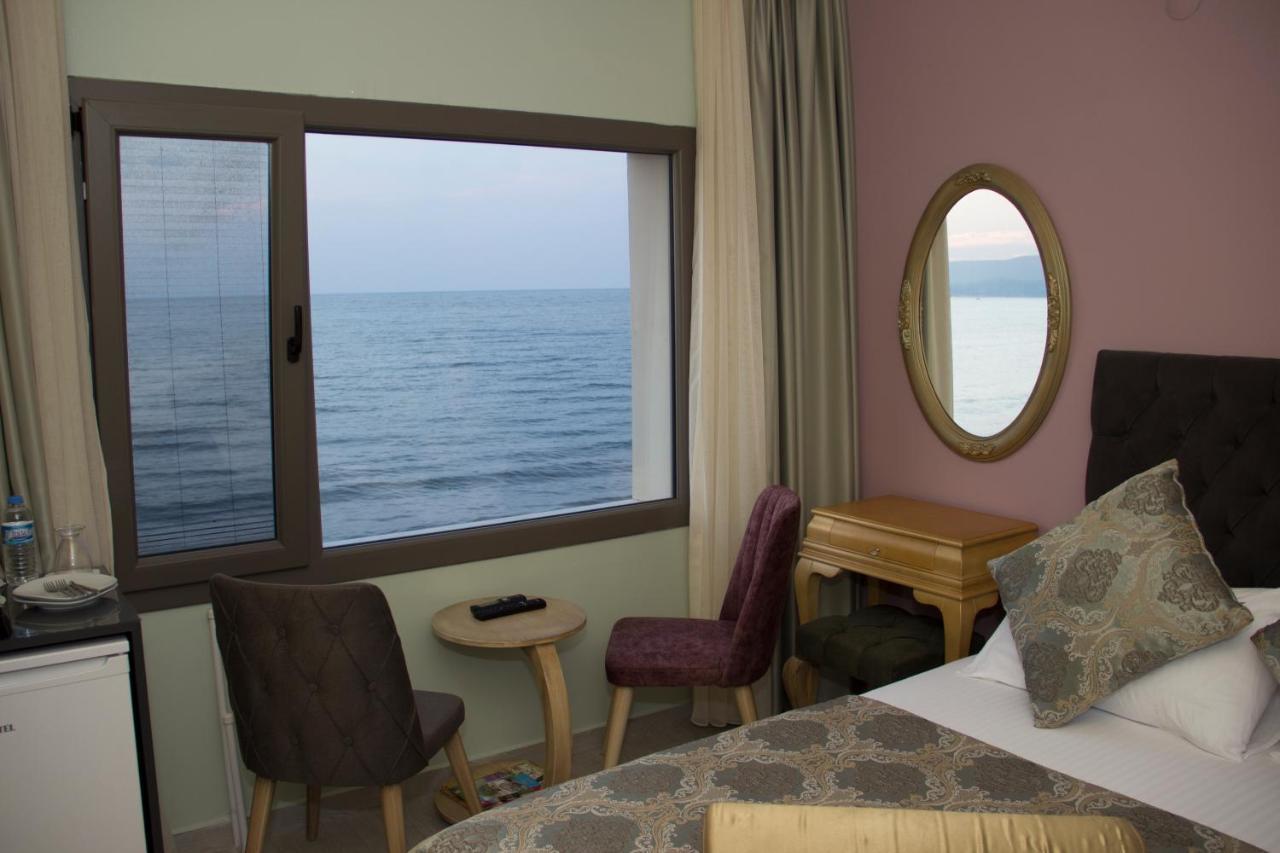 Itimat Otel Urla Esterno foto