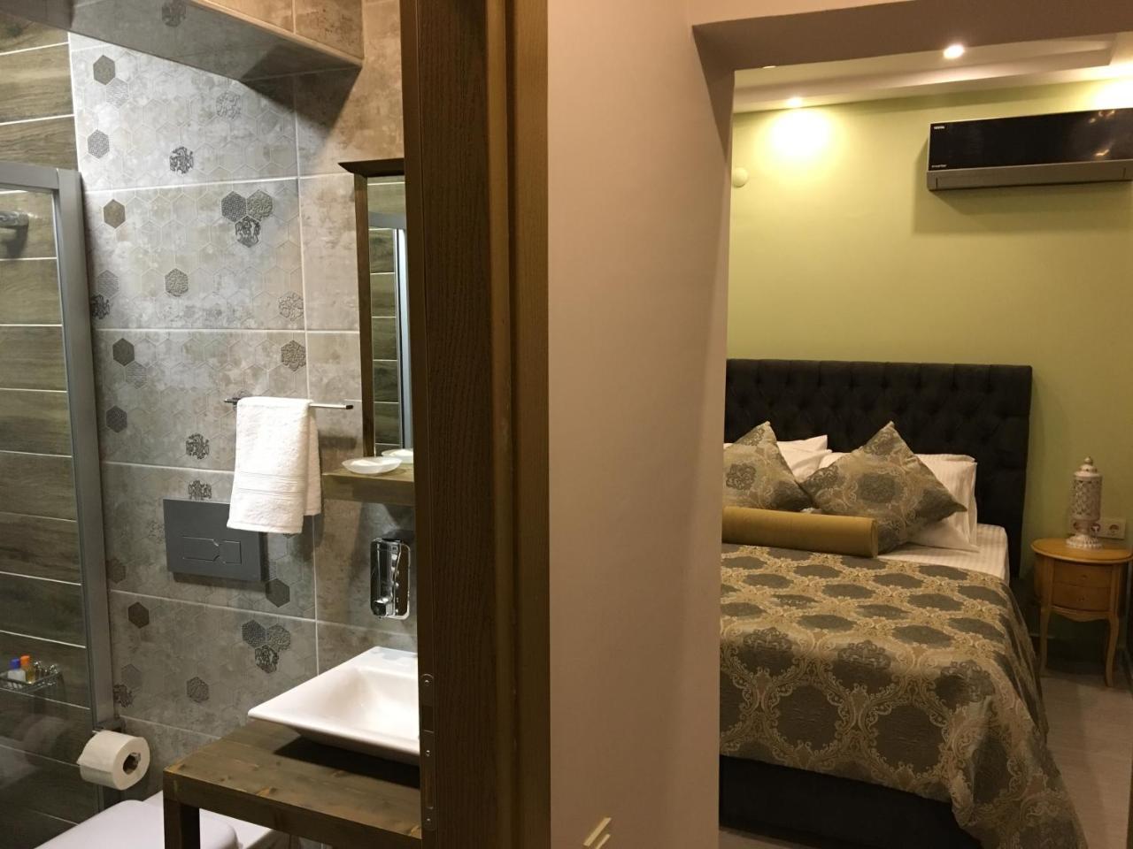 Itimat Otel Urla Esterno foto